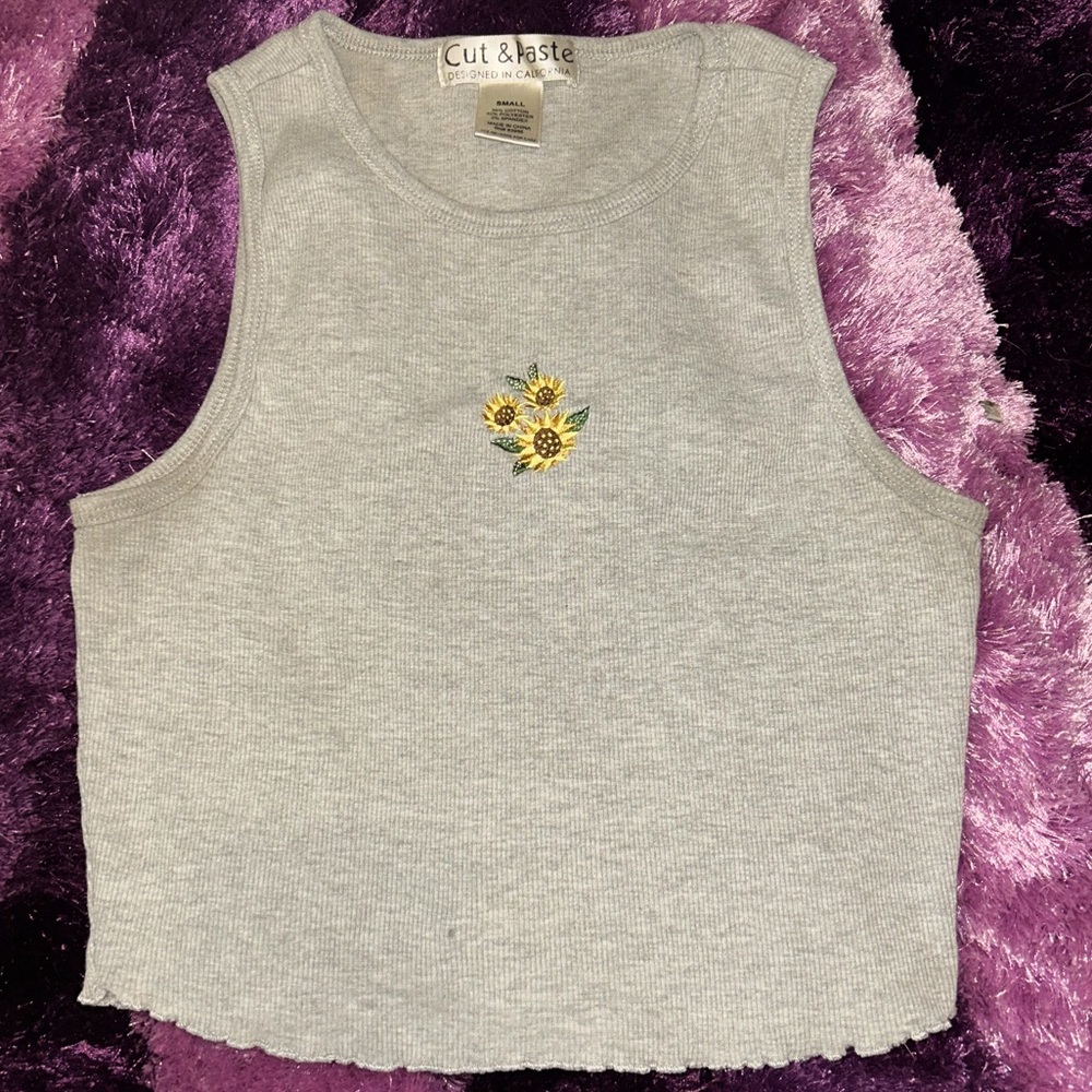 Cut & Paste Small Gray Crop top with Sunflowers